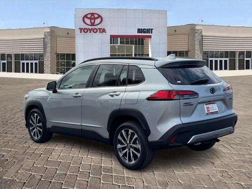 2022 Toyota Corolla Cross XLE