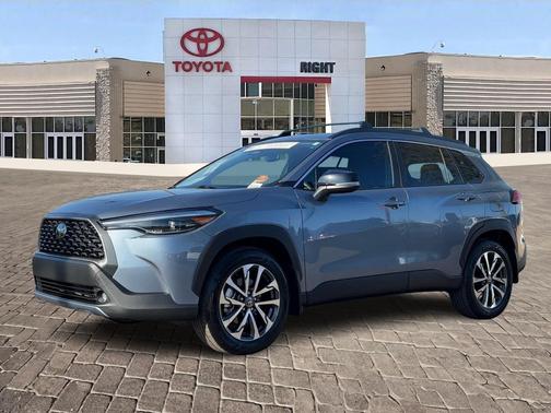 2025 Toyota Corolla Cross XLE