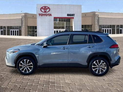 2025 Toyota Corolla Cross XLE