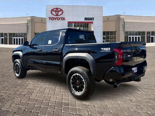 2025 Toyota Tacoma Hybrid TRD Off Road
