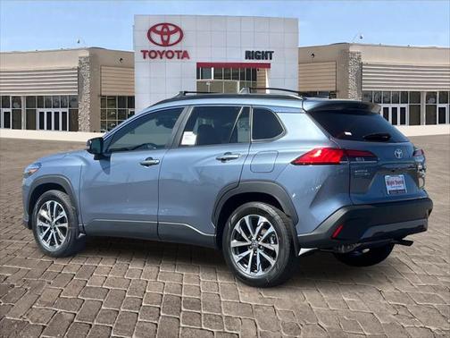 2025 Toyota Corolla Cross XLE