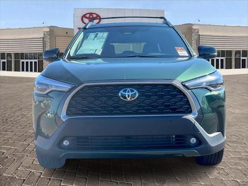 2025 Toyota Corolla Cross XLE