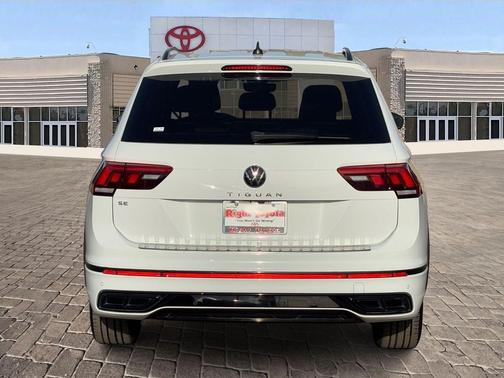 2022 Volkswagen Tiguan 2.0T SE R-Line Black