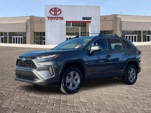 2022 Toyota RAV4 Hybrid XLE
