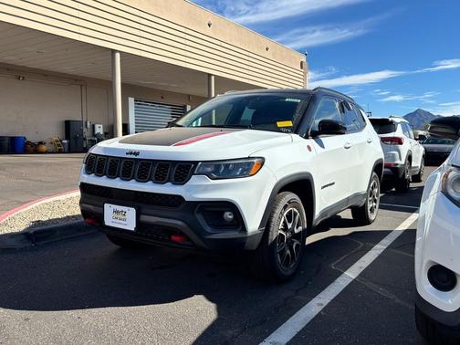 2025 Jeep Compass Trailhawk