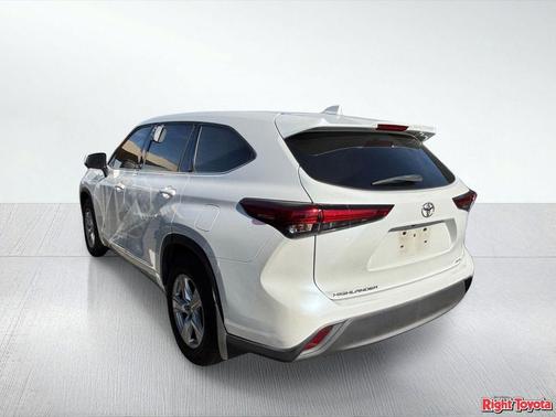 Blizzard Pearl 2020 Toyota Highlander L