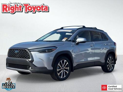 2024 Toyota Corolla Cross XLE