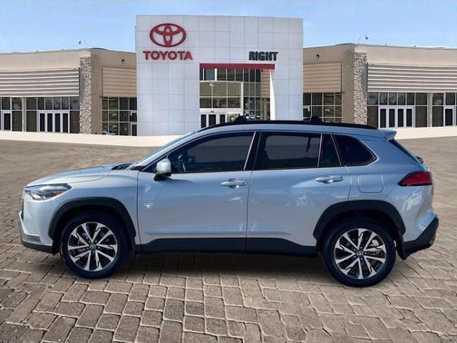 2024 Toyota Corolla Cross XLE