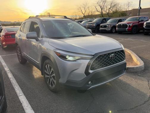 2024 Toyota Corolla Cross XLE