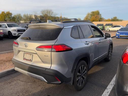 2024 Toyota Corolla Cross XLE
