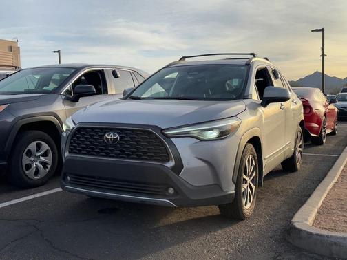 2024 Toyota Corolla Cross XLE