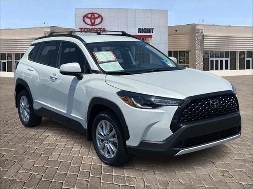 2022 Toyota Corolla Cross LE