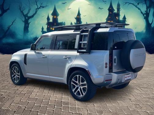 2022 Land Rover Defender 110 XS Edition