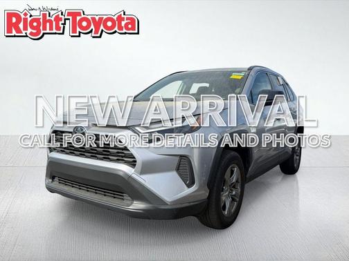 Silver Sky Metallic 2025 Toyota RAV4 Hybrid LE
