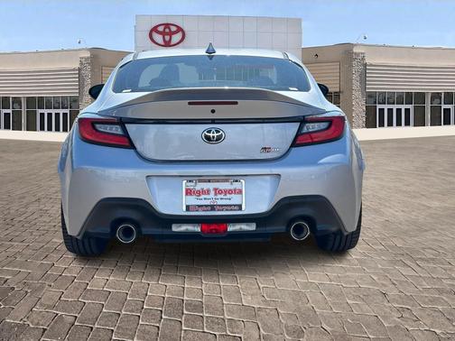 2025 Toyota GR86 Premium