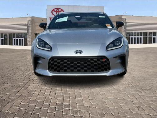 2025 Toyota GR86 Premium