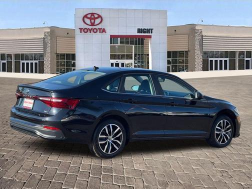 2025 Volkswagen Jetta 1.5T SE