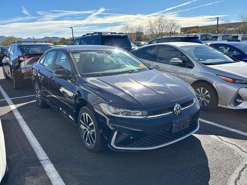 2025 Volkswagen Jetta 1.5T SE