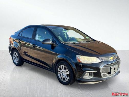 Mosaic Black Metallic 2017 Chevrolet Sonic LS