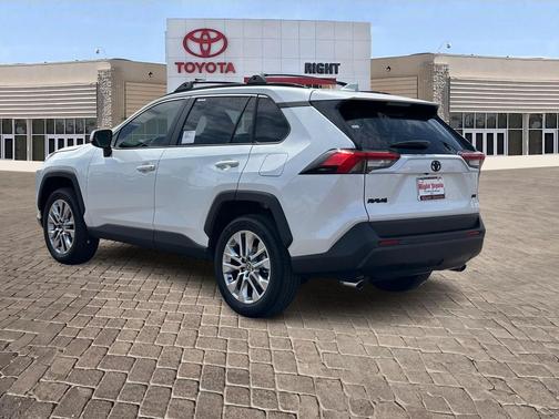 2025 Toyota RAV4 XLE Premium