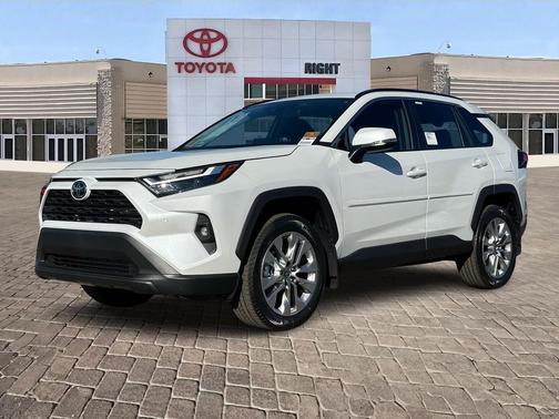 2025 Toyota RAV4 XLE Premium