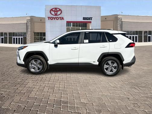 2025 Toyota RAV4 Hybrid LE