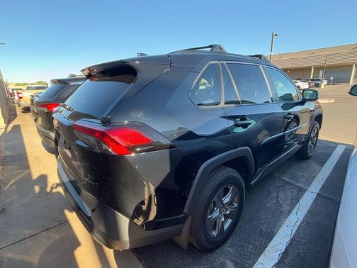 2024 Toyota RAV4 Hybrid LE