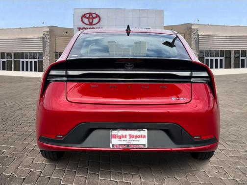 2026 Toyota Prius Plug-In Hybrid SE