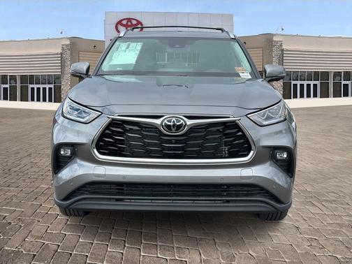 2025 Toyota Highlander Limited