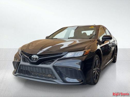 Midnight Black Metallic 2023 Toyota Camry SE