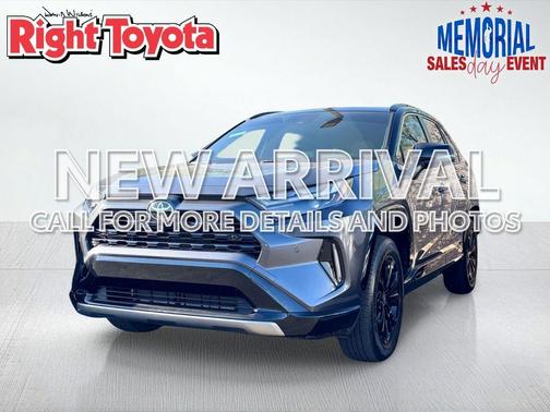 Magnetic Gray Metallic/Midnight Black Metallic 2025 Toyota RAV4 Hybrid SE