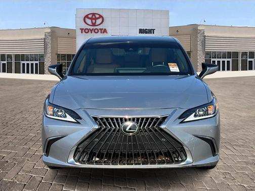2023 Lexus ES 350 Base