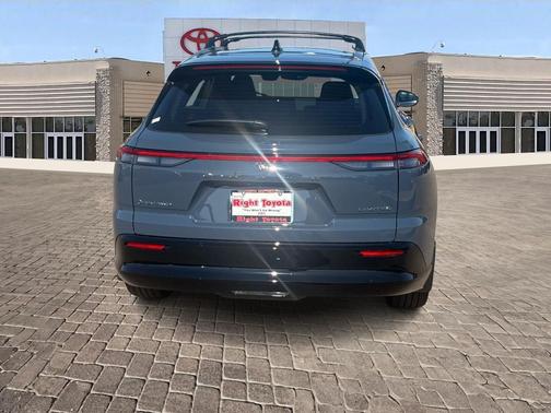 2025 Toyota Crown Signia Limited