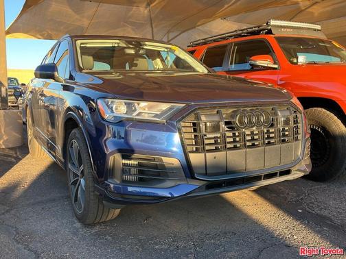 Navarra Blue Metallic 2021 Audi Q7 55 Premium Plus