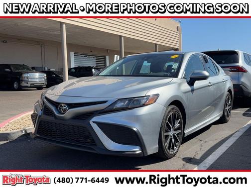 Celestial Silver Metallic 2023 Toyota Camry SE Sedan