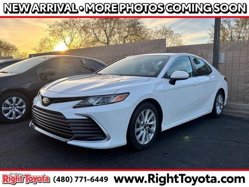 2022 Toyota Camry LE