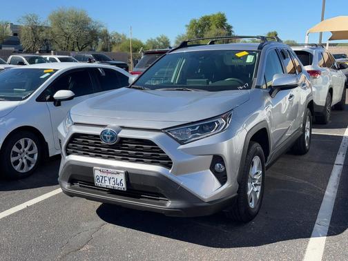 2021 Toyota RAV4 Hybrid XLE