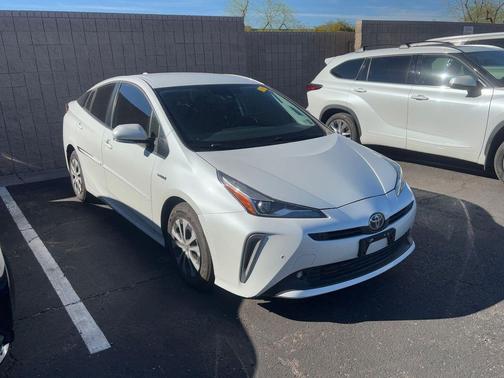 2022 Toyota Prius XLE