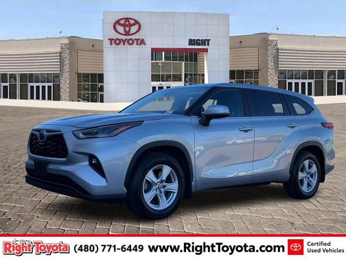 2023 Toyota Highlander LE