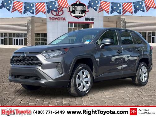 2022 Toyota RAV4 LE
