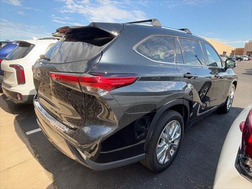 2022 Toyota Highlander Limited