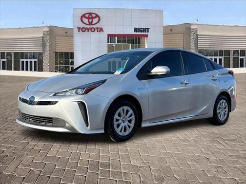 2022 Toyota Prius LE