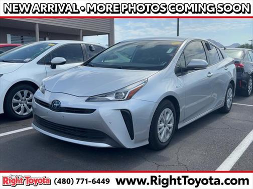 2022 Toyota Prius LE