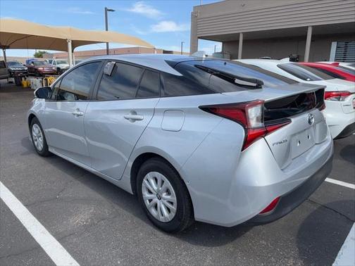 2022 Toyota Prius LE