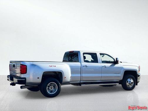 Silver Ice Metallic 2017 Chevrolet Silverado 3500 LTZ