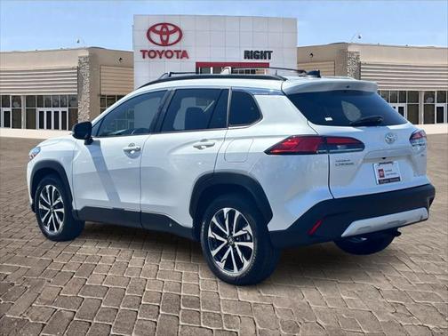 2025 Toyota Corolla Cross XLE