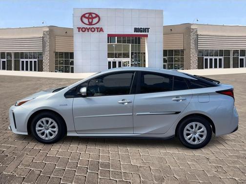 2020 Toyota Prius LE