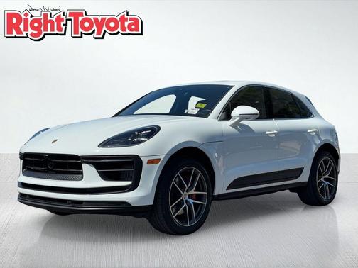 White 2024 Porsche Macan Macan