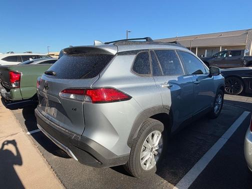2023 Toyota Corolla Cross LE