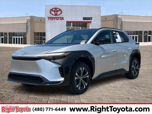 2025 Toyota bZ4X XLE